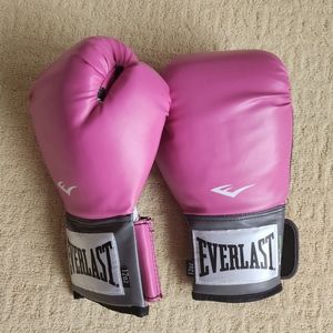 Pink Everlast Boxing Gloves